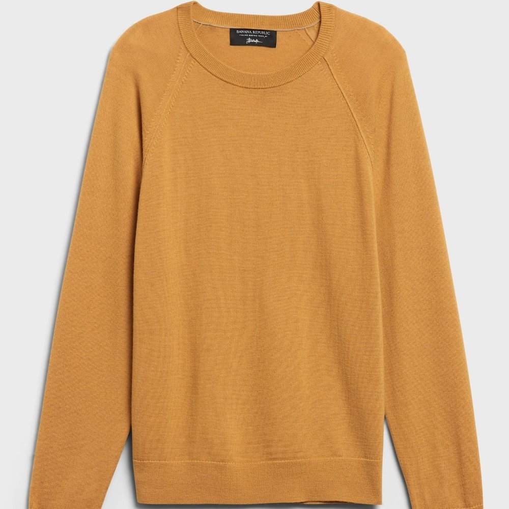 BANANA REPUBLIC ITALIAN MERINO CREW-NECK SWEATER